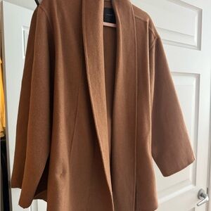 Gorgeous camel short wrap coat with belt